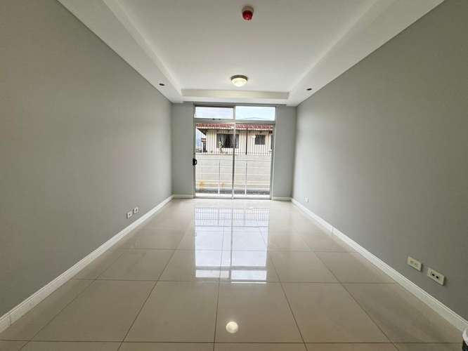 Alquiler de apartamento en la Sabana. Espacios comodos  - Imagen 4