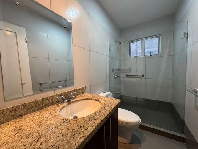 Alquiler de apartamento en la Sabana. Espacios comodos  - Imagen 6