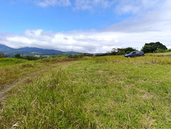 Lote de 4106 m² en Dulce Nombre de Jesús con espectacular vista al Valle Central y montañas del Zurquí