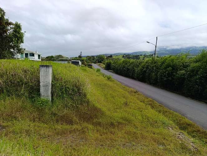 Lote de 4106 m² en Dulce Nombre de Jesús con espectacular vista al Valle Central y montañas del Zurquí