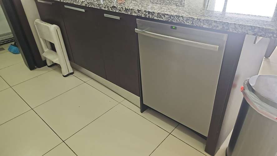 Apartamento de lujo en Rohrmoser: 3 habitaciones, 2 baños, amueblado y con vistas a la montaña - Imagen 10