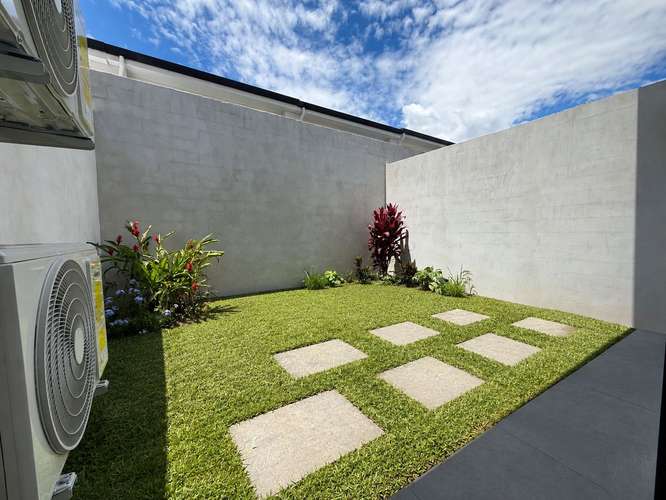 Alquiler de casa en Condominio Lindora Village, Pozos, Santa Ana