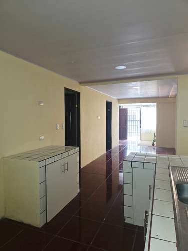Oportunidad real de tener casa propia, remodelada de una planta en alameda, barrio centrico  - Imagen 6