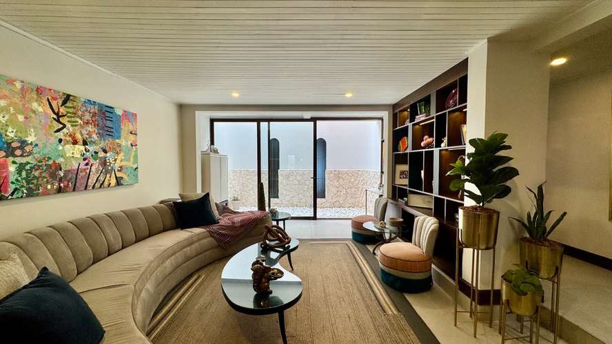 Se vende condominio 100% remodelado en Granadilla, Curridabat (AD) - Imagen 2
