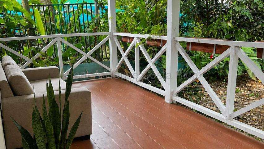 Venta de Casa de Playa en Cahuita-Limón.  - Imagen 1