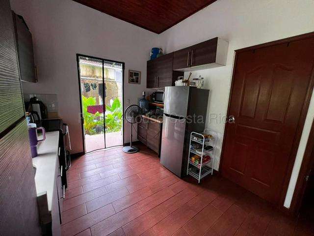 Venta de Casa de Playa en Cahuita-Limón.  - Imagen 4