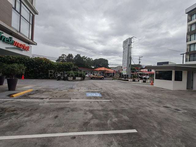 Alquiler de LOFT AMUEBLADO en Colima de Tibás.  - Imagen 17