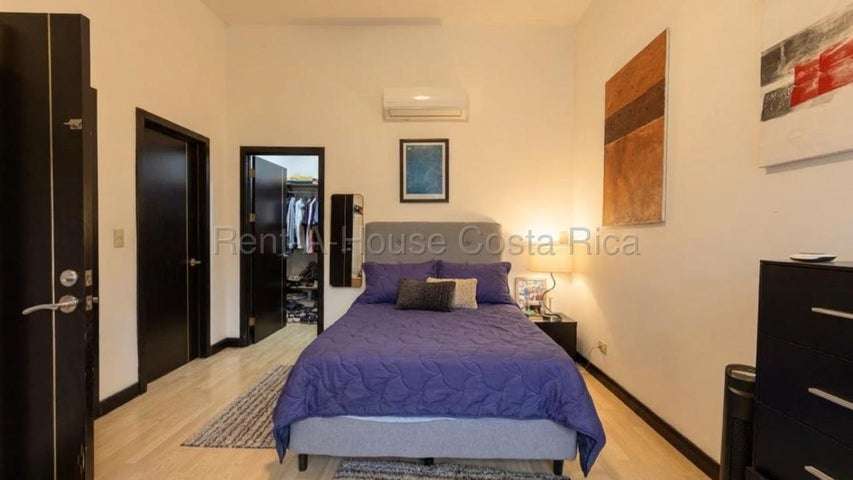 Alquiler de Apartamento en URUCA-Santa Ana. - Imagen 8
