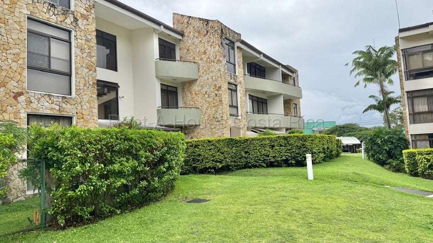 Alquiler de Apartamento en URUCA-Santa Ana. - Imagen 1