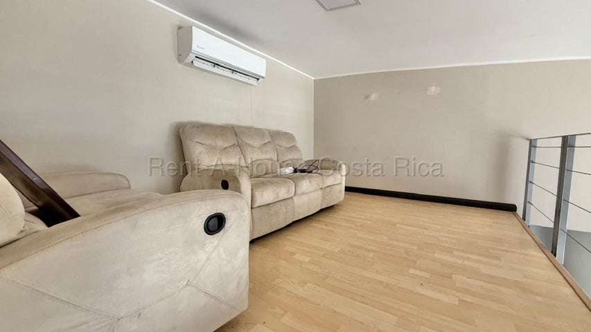 Alquiler de Apartamento en URUCA-Santa Ana. - Imagen 3