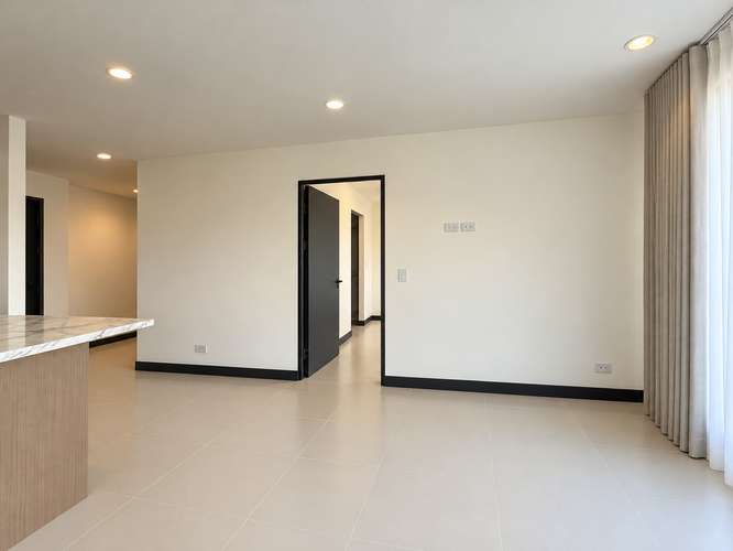 Apartamento en Bosques del Café · Escazú, San José · 1 hab · 70 m² - Imagen 5
