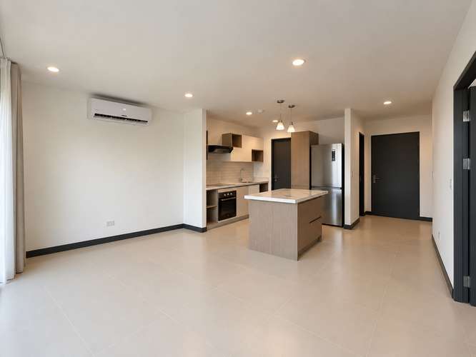 Apartamento en Bosques del Café · Escazú, San José · 1 hab · 70 m² - Imagen 6