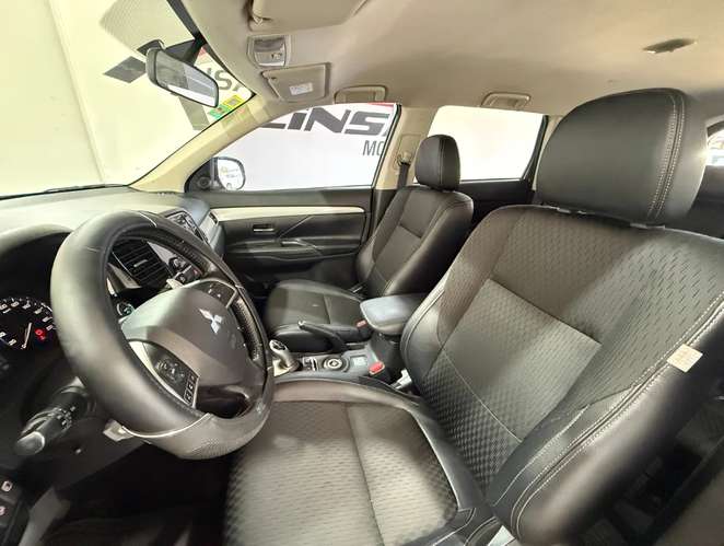 Mitsubishi OUTLANDER 2017 - Imagen 3