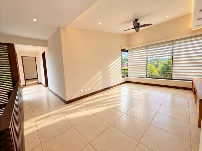 VENTA / ALQUILER DE CASA EN CONDOMINIO LA HACIENDA, SANTA ANA* - Imagen 13