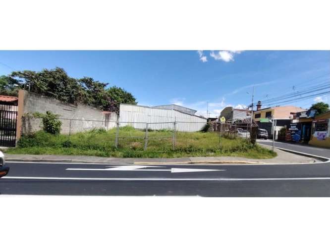 VENTA DE LOTE ESQUINERO COMERCIAL, ESCAZU CENTRO 4227 (GC)