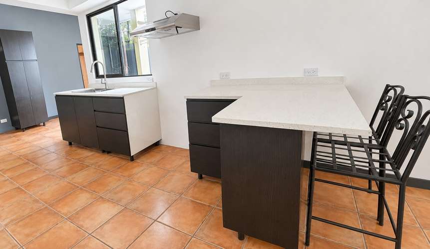 Casas en venta en Santa Ana: Propiedad con 2 casas - Imagen 5