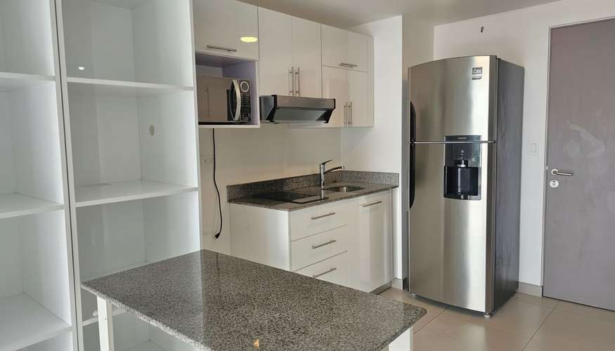 Apartamento en alquiler en Torre Ifreses, Curridabat: excelente ubicación, con línea blanca - Imagen 4