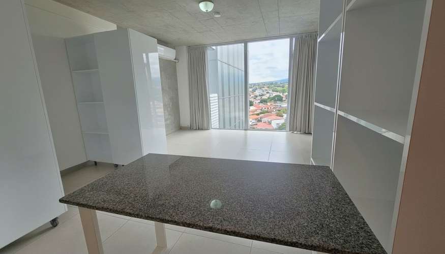 Apartamento en alquiler en Torre Ifreses, Curridabat: excelente ubicación, con línea blanca