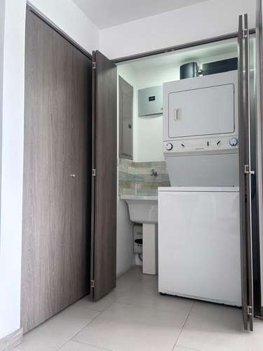 Lujoso apartamento de 2 habitaciones en Condominio CAIA, Bello Horizonte Escazú
