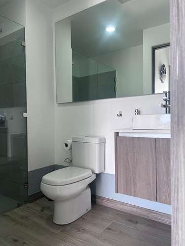 Lujoso apartamento de 2 habitaciones en Condominio CAIA, Bello Horizonte Escazú