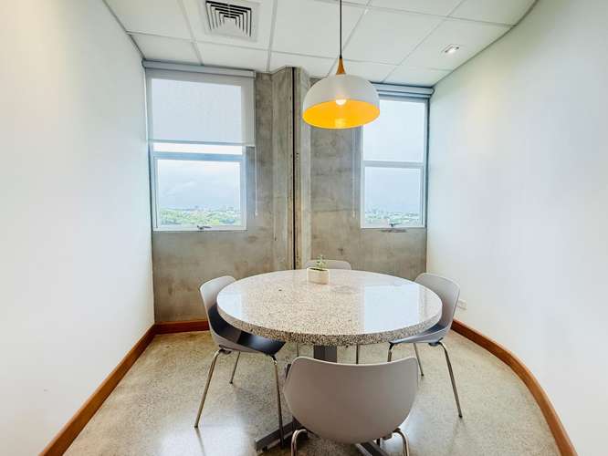 Alquiler oficina Plug and Play Parque Industrial La Valencia Santo Domingo Heredia Costa Rica - Imagen 15