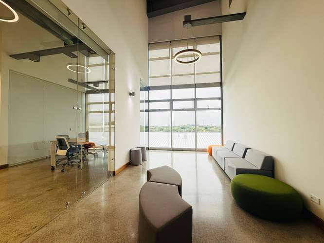 Alquiler oficina Plug and Play Parque Industrial La Valencia Santo Domingo Heredia Costa Rica - Imagen 14