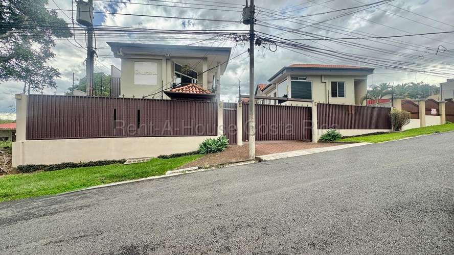 Apartamento de 3 habitaciones en alquiler en La Asunción de Belén