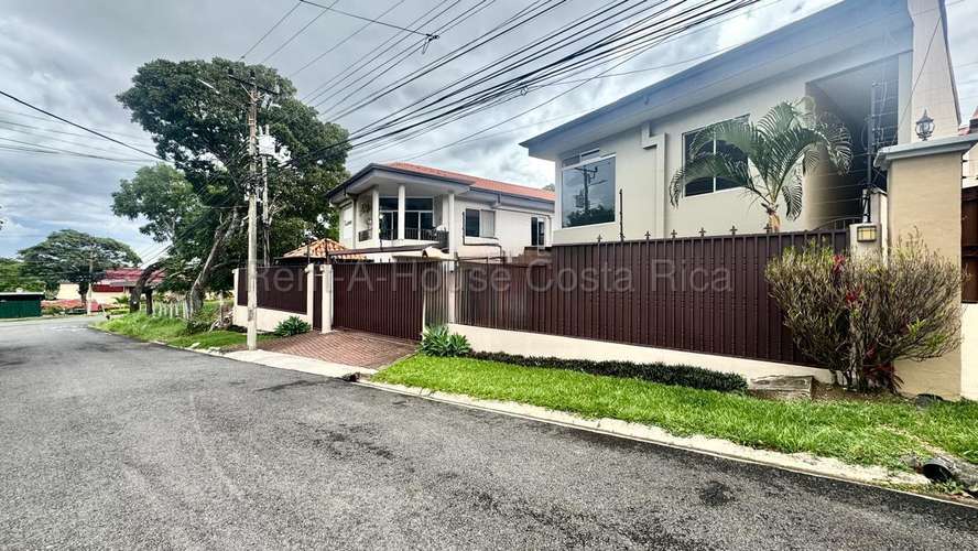 Apartamento de 3 habitaciones en alquiler en La Asunción de Belén