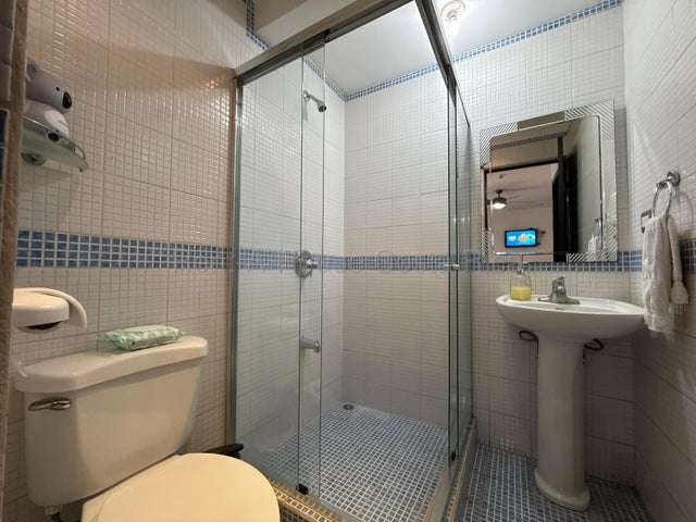 Casa de 4 dormitorios en San Francisco, Heredia, con terraza y estacionamiento para 2 vehículos H.A.