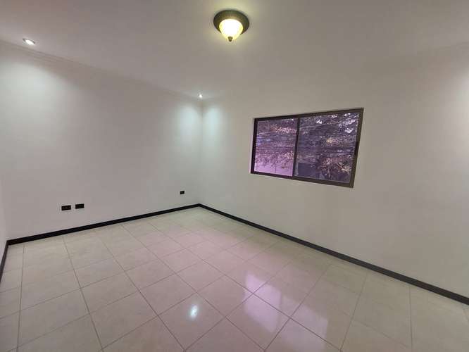 Casa independiente en venta en San Rafael de Escazú: 3 dormitorios, 2.5 baños y 200 m². - Imagen 6