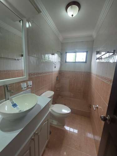 Casa independiente en venta en San Rafael de Escazú: 3 dormitorios, 2.5 baños y 200 m². - Imagen 11