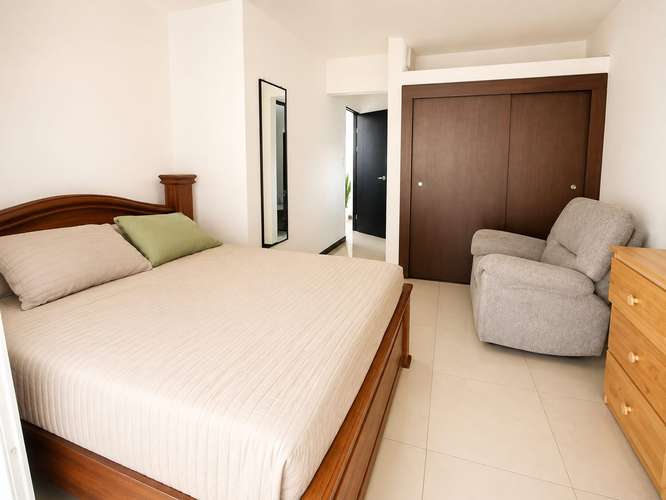 Venta de Casa en condominio Los Arcos, Heredia: 3 habitaciones, terraza y piscina- ambiente familiar