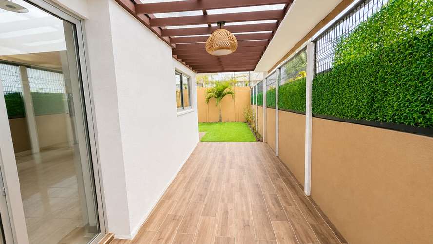 Venta de Casa en condominio Los Arcos, Heredia: 3 habitaciones, terraza y piscina- ambiente familiar