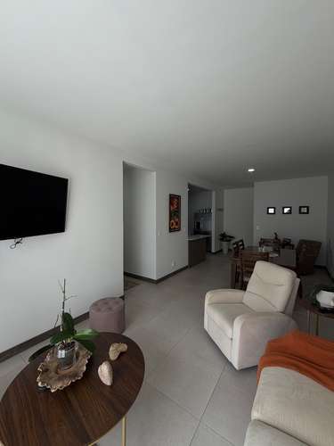 Venta de Hermoso Apartamento en Condominio Los Eucalitos, 