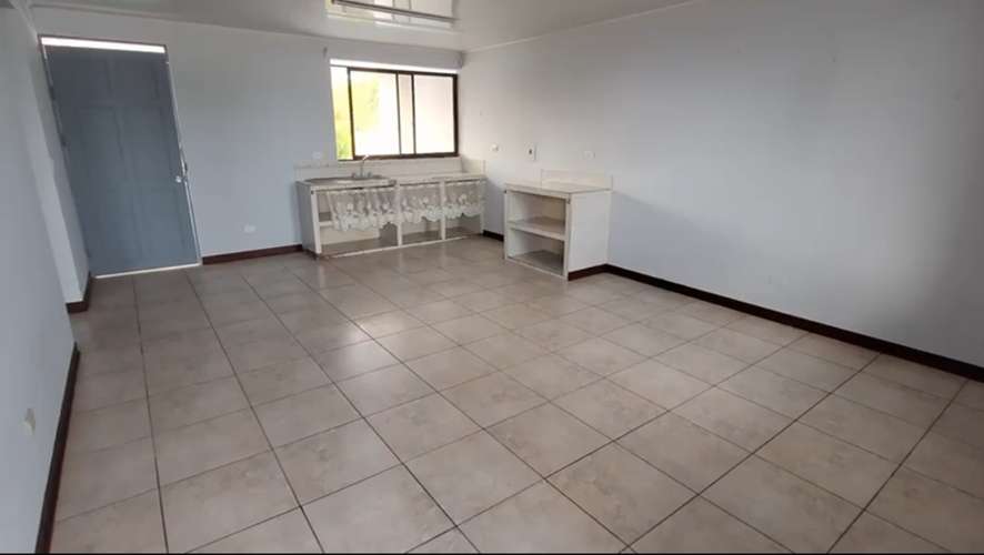 Vendo casa con Piscina en Puntarenas (AS) - Imagen 11