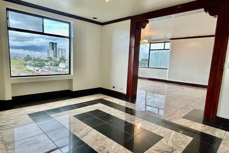 Se alquila amplio apartamento en edificio en Los Yoses, Montes de Oca - Imagen 3