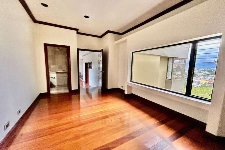 Se alquila amplio apartamento en edificio en Los Yoses, Montes de Oca - Imagen 15