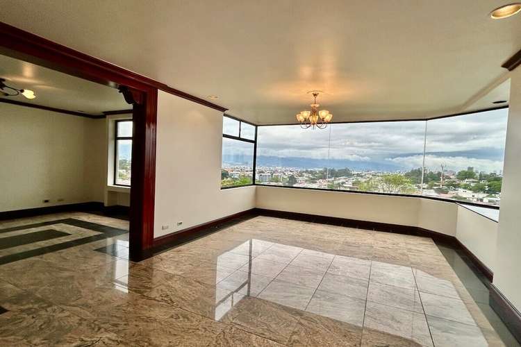 Se alquila amplio apartamento en edificio en Los Yoses, Montes de Oca - Imagen 2
