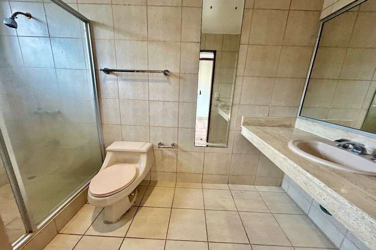 Se alquila amplio apartamento en edificio en Los Yoses, Montes de Oca - Imagen 8