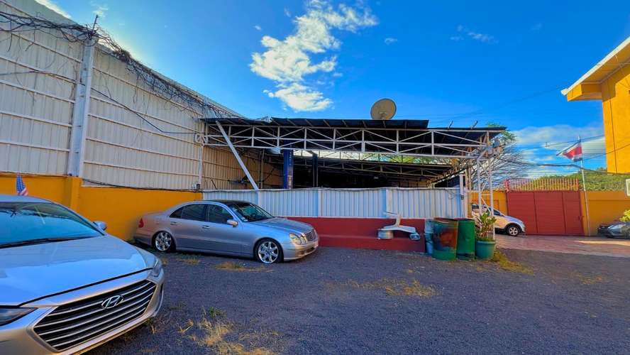 Venta de Instalaciones Residencial/Comercial en Ojo de Agua.