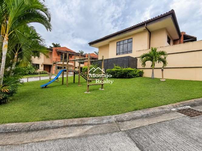 Alquiler de casa en Condominio, 4 habitaciones, 3.5 baños, Trejos Montealegre, Escazú - Imagen 16