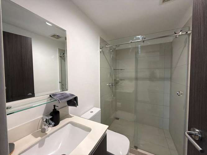 Apartamento de 2 Habitaciones en Torre Ü Nunciatura, Rohrmoser