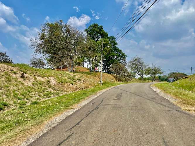 Venta lote en Residencial Hacienda los Reyes Guacima Alajuela Costa Rica - Imagen 8
