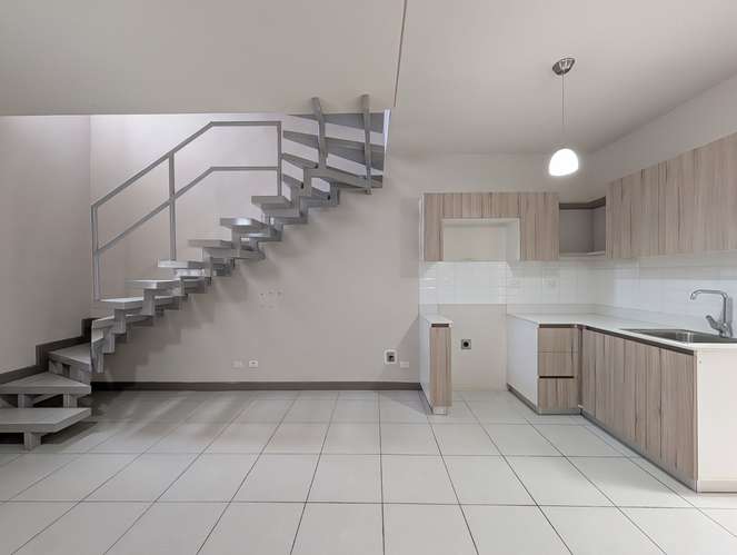 Alquiler de Casa en Condominio Nova, San Miguel de Desamparados | 2 Hab + Patio