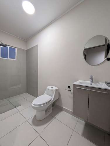 Alquiler de Casa en Condominio Nova, San Miguel de Desamparados | 2 Hab + Patio