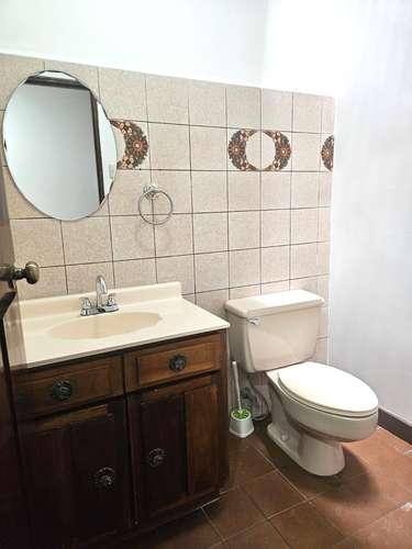 CASA COMERCIAL | 340 m² | USO DE SUELO COMERCIAL | 5 PARQUEOS