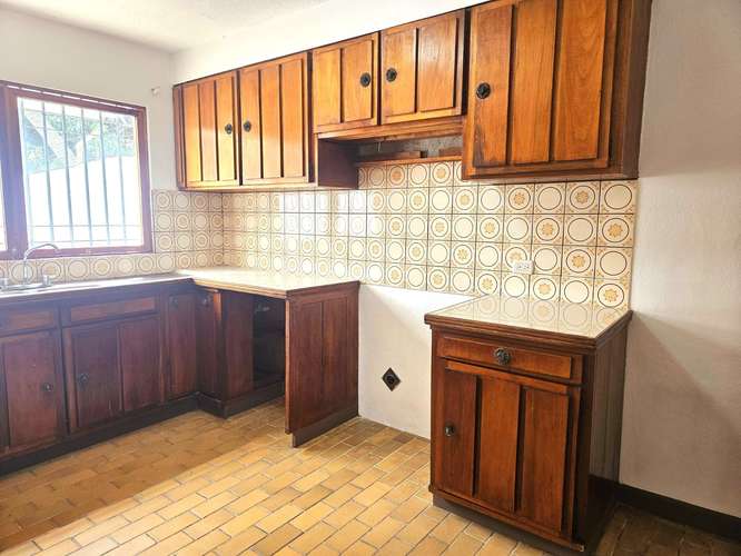 CASA COMERCIAL | 340 m² | USO DE SUELO COMERCIAL | 5 PARQUEOS