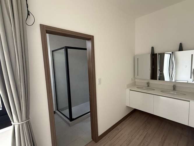 Casa amueblada de 3 habitaciones en condominio San Antonio Urbano, Escazú, con piscina y seguridad 24 horas - Imagen 7
