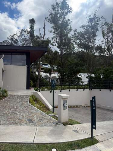Casa amueblada de 3 habitaciones en condominio San Antonio Urbano, Escazú, con piscina y seguridad 24 horas - Imagen 13
