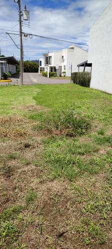 Venta de oportunidad cómodo lote listo con planos de construcción Condominio Paraisoción  - Imagen 4